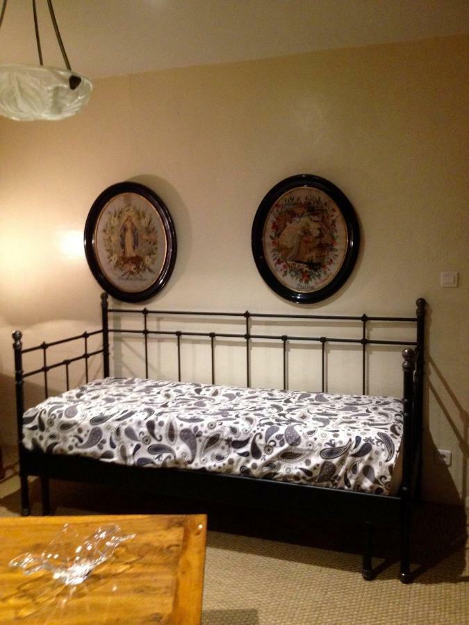 Chez L'Antiquaire Bed & Breakfast Hauterives Exterior photo