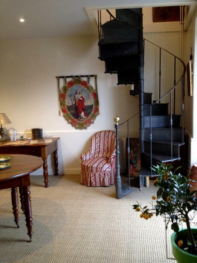 Chez L'Antiquaire Bed & Breakfast Hauterives Exterior photo